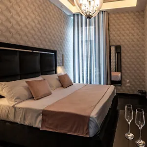 Luna Luxury Nápoly