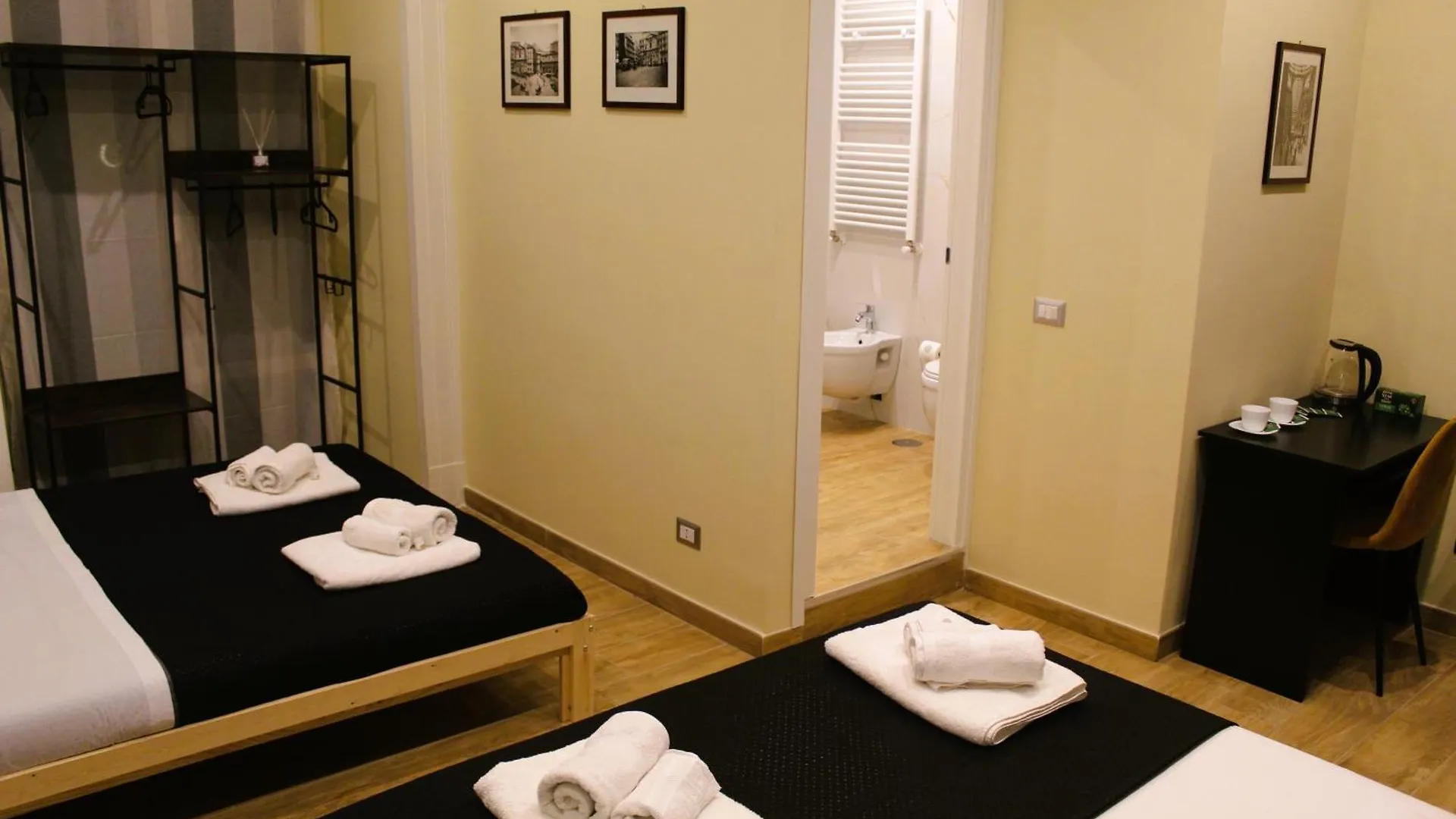 Vendégház Blackwoody Contemporary Rooms - Napoli Centro Storico Via Toledo